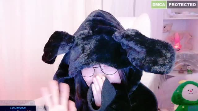 Gallery image thumbnail from meows's myfreecams stream on, 01/11/2025, 09:08 image 19 of 20