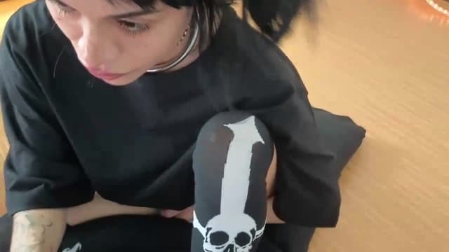 Gallery image thumbnail from nella's myfreecams stream on, 05/23/2026, 18:23 image 3 of 20