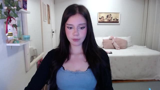Gallery image thumbnail from nnina's myfreecams stream on, 10/19/2025, 09:03 image 8 of 20