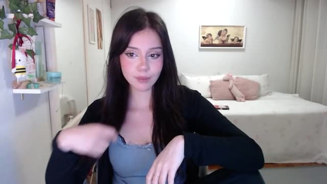 Gallery image thumbnail from nnina's myfreecams stream on, 10/19/2025, 09:03 image 11 of 20