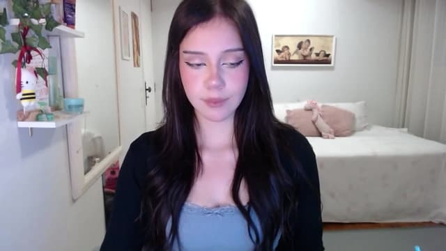 Gallery image thumbnail from nnina's myfreecams stream on, 10/19/2025, 09:03 image 4 of 20