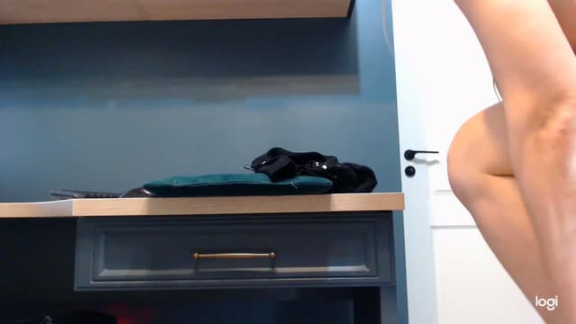 Gallery image thumbnail from oxxxy's myfreecams stream on, 02/27/2023, 09:06 image 18 of 20
