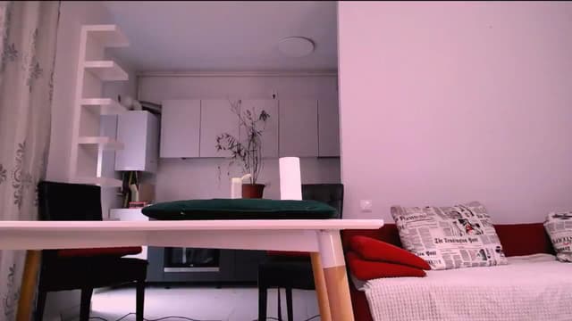 Gallery image thumbnail from oxxxy's myfreecams stream on, 11/05/2024, 07:49 image 13 of 20