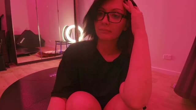 Gallery image thumbnail from room6's myfreecams stream on, 09/27/2025, 05:52 image 19 of 20