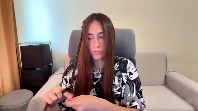 Gallery image thumbnail from ulohu's myfreecams stream on, 07/23/2025, 12:53 image 7 of 20