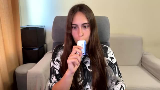 Gallery image thumbnail from ulohu's myfreecams stream on, 08/03/2025, 15:23 image 2 of 20