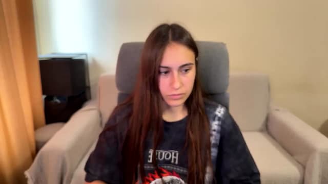 Gallery image thumbnail from ulohu's myfreecams stream on, 08/19/2025, 12:58 image 4 of 20