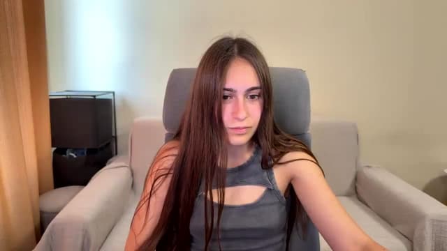 Gallery image thumbnail from ulohu's myfreecams stream on, 08/19/2025, 14:33 image 1 of 20