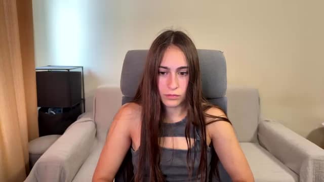 Gallery image thumbnail from ulohu's myfreecams stream on, 08/19/2025, 14:33 image 8 of 20