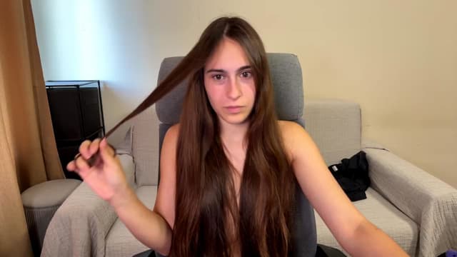 Gallery image thumbnail from ulohu's myfreecams stream on, 09/18/2025, 12:10 image 6 of 20