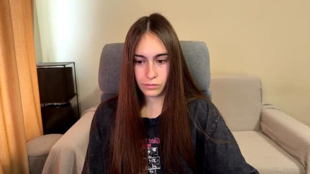 Gallery image thumbnail from ulohu's myfreecams stream on, 10/08/2025, 11:11 image 18 of 20