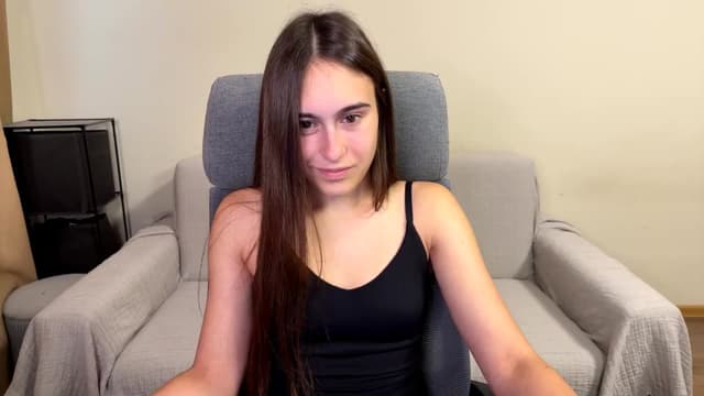 Gallery image thumbnail from ulohu's myfreecams stream on, 10/13/2025, 15:39 image 4 of 20