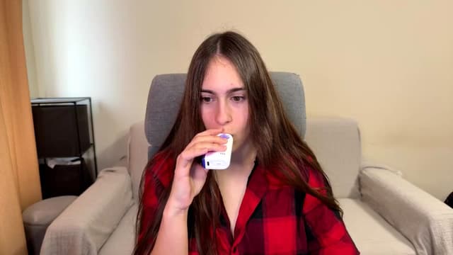 Gallery image thumbnail from ulohu's myfreecams stream on, 10/27/2025, 09:37 image 5 of 20