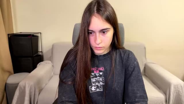 Gallery image thumbnail from ulohu's myfreecams stream on, 11/05/2025, 17:57 image 11 of 20