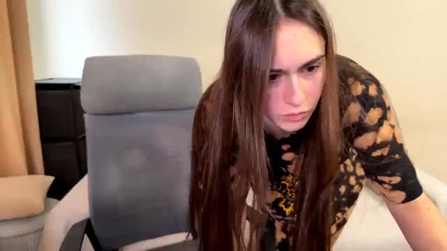 Gallery image thumbnail from ulohu's myfreecams stream on, 11/11/2025, 12:58 image 8 of 20