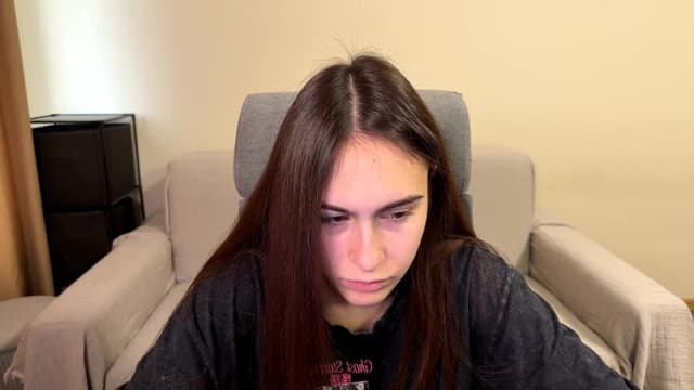 Gallery image thumbnail from ulohu's myfreecams stream on, 11/18/2025, 10:13 image 12 of 20