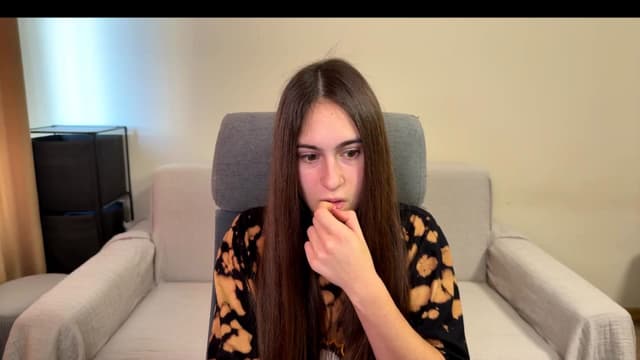 Gallery image thumbnail from ulohu's myfreecams stream on, 11/19/2025, 11:25 image 7 of 20