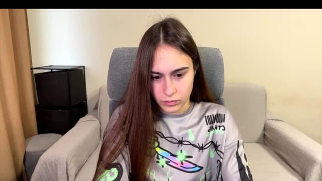Gallery image thumbnail from ulohu's myfreecams stream on, 12/04/2025, 12:25 image 3 of 20