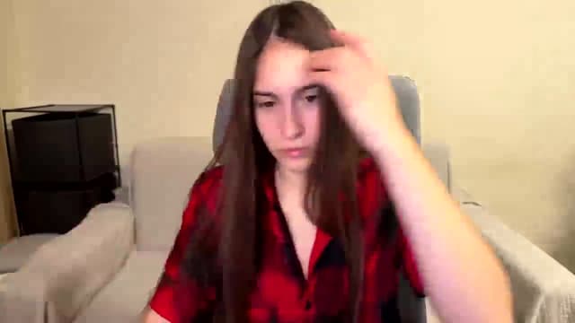 Gallery image thumbnail from ulohu's myfreecams stream on, 12/23/2025, 18:50 image 6 of 20