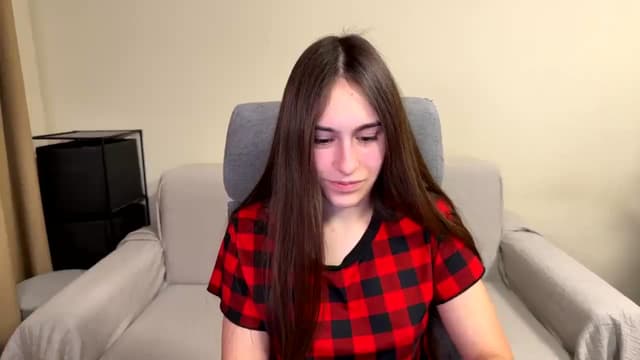 Gallery image thumbnail from ulohu's myfreecams stream on, 12/26/2025, 17:20 image 17 of 20