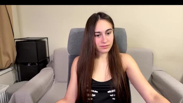 Gallery image thumbnail from ulohu's myfreecams stream on, 02/04/2026, 16:00 image 4 of 20