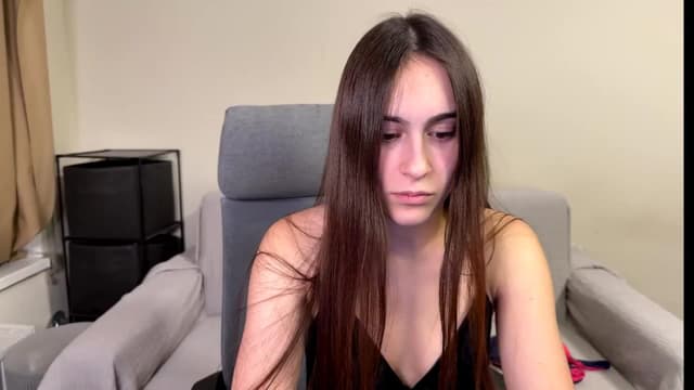 Gallery image thumbnail from ulohu's myfreecams stream on, 02/07/2026, 20:27 image 12 of 20