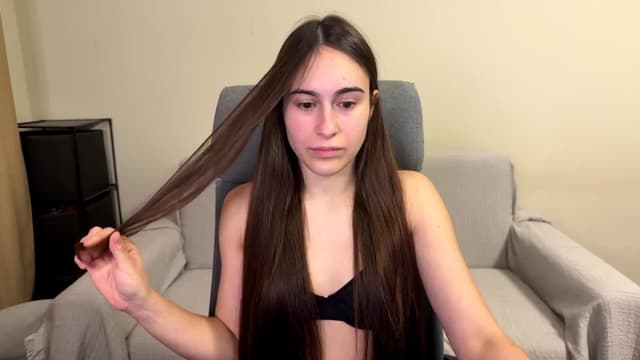 Gallery image thumbnail from ulohu's myfreecams stream on, 02/16/2026, 20:59 image 9 of 20