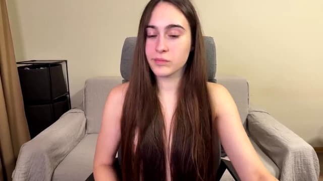 Gallery image thumbnail from ulohu's myfreecams stream on, 04/06/2026, 22:18 image 13 of 20