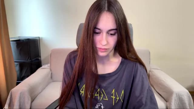 Gallery image thumbnail from ulohu's myfreecams stream on, 04/07/2026, 04:22 image 19 of 20