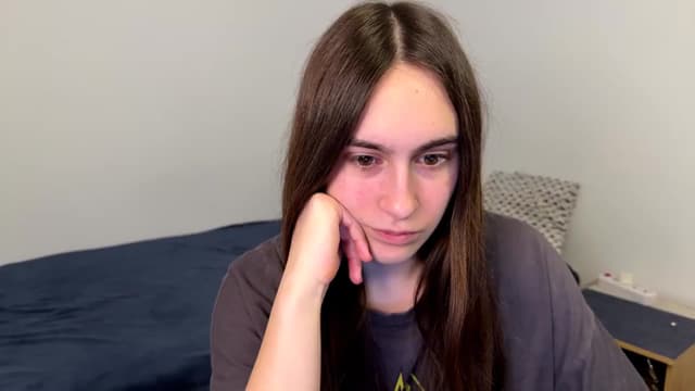 Gallery image thumbnail from ulohu's myfreecams stream on, 04/23/2026, 21:09 image 19 of 20