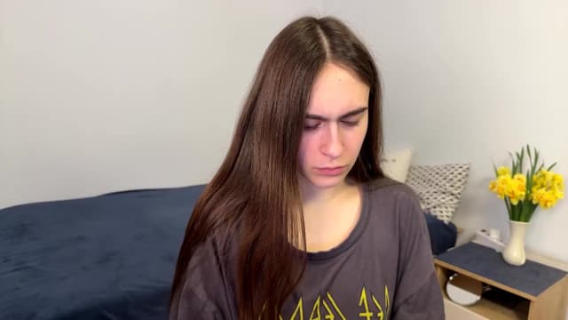 Gallery image thumbnail from ulohu's myfreecams stream on, 04/30/2026, 03:32 image 12 of 20