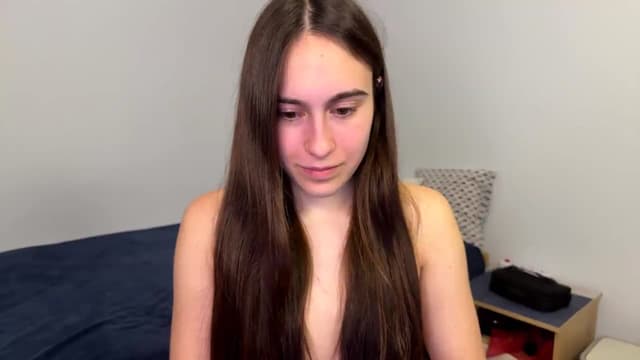 Gallery image thumbnail from ulohu's myfreecams stream on, 05/19/2026, 22:36 image 14 of 20