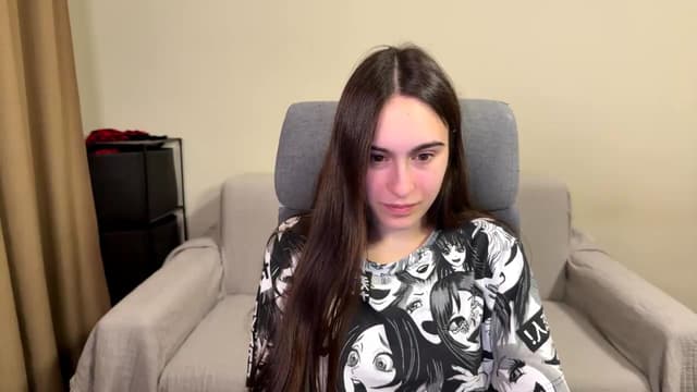 Gallery image thumbnail from ulohu's myfreecams stream on, 05/30/2026, 19:24 image 9 of 20