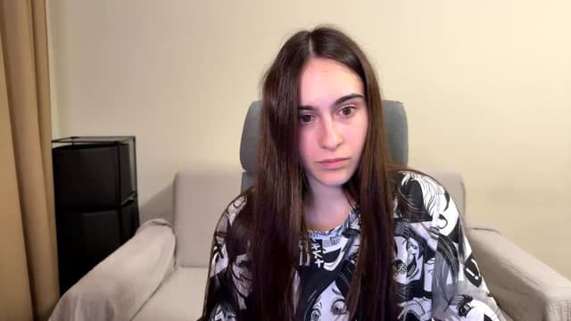 Gallery image thumbnail from ulohu's myfreecams stream on, 06/09/2026, 24:09 image 17 of 20