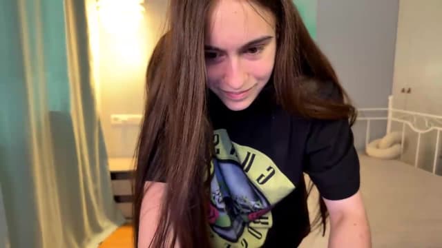 Gallery image thumbnail from ulohu's myfreecams stream on, 06/25/2026, 15:55 image 10 of 20