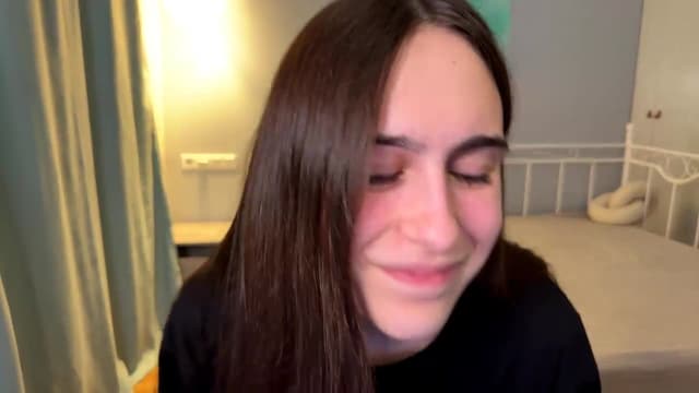 Gallery image thumbnail from ulohu's myfreecams stream on, 06/27/2026, 22:14 image 3 of 20