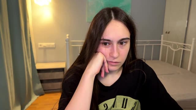 Gallery image thumbnail from ulohu's myfreecams stream on, 07/17/2026, 06:17 image 15 of 20