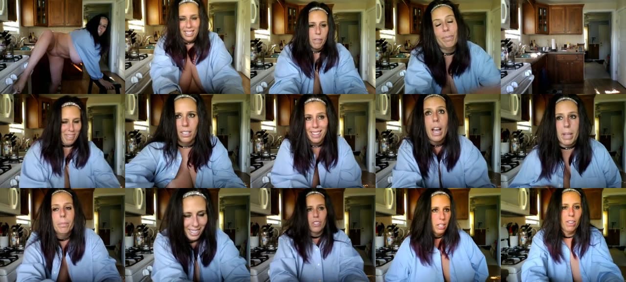 Giggles_4u-MFC-201810161640_m.jpg