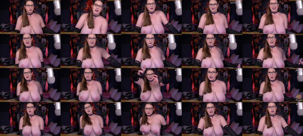 AmberCutie-MFC-202110160532_m.jpg