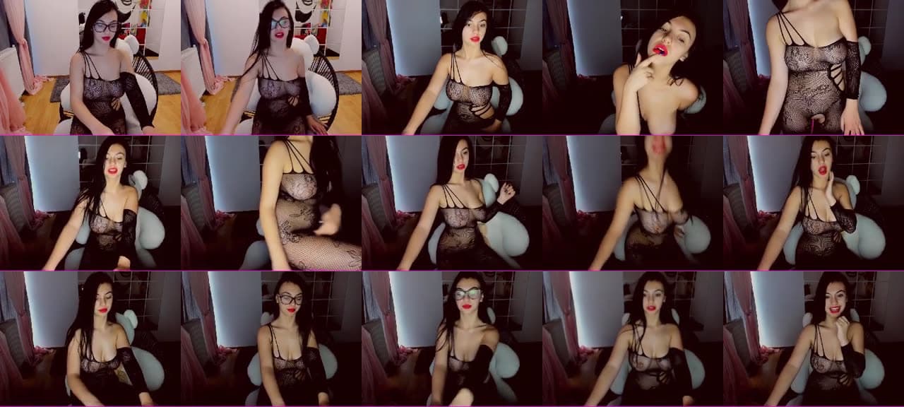 TinyKissable-MFC-201812160545_m.jpg