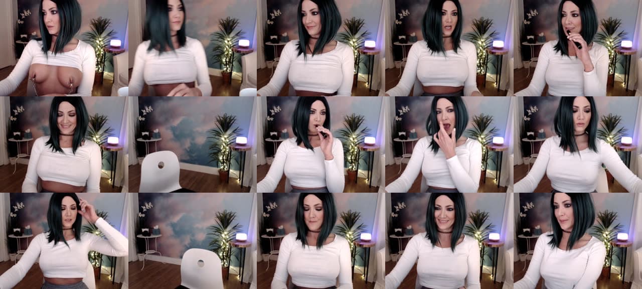 MissCodyBlack-MFC-201803301449_m.jpg