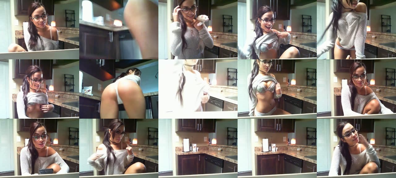 Lipstickkitty-MFC-201710081445_m.jpg